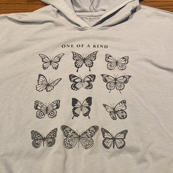 Baby Blue Cropped Boxy Oversized Butterfly Hoodie XL π2 for $30π - Picture 6 of 10